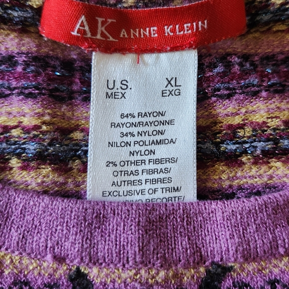 Like new Anne Klein pretty sweater - Picture 5 of 5